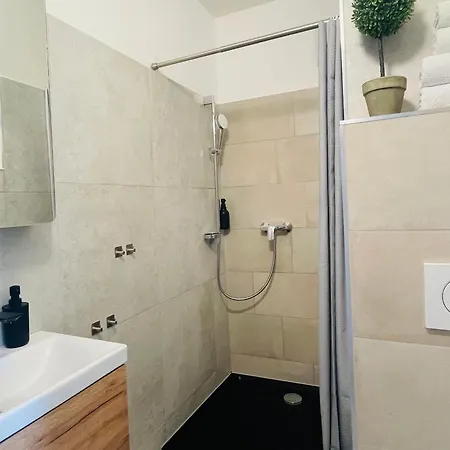 Kueken Linz-landstrasse Apartment Linz